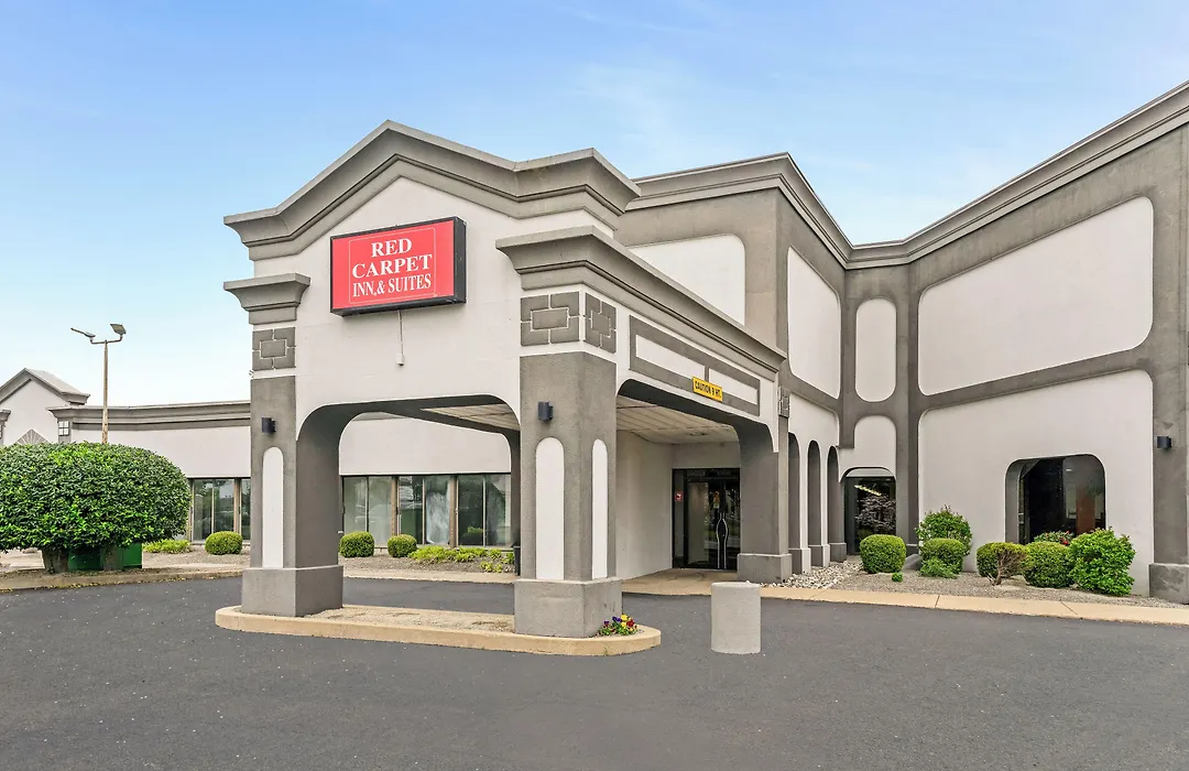 Red Carpet Inn & Suites-1