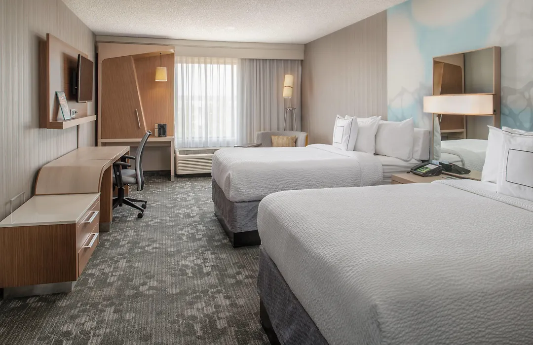 Courtyard By Marriott Portland Airport-1