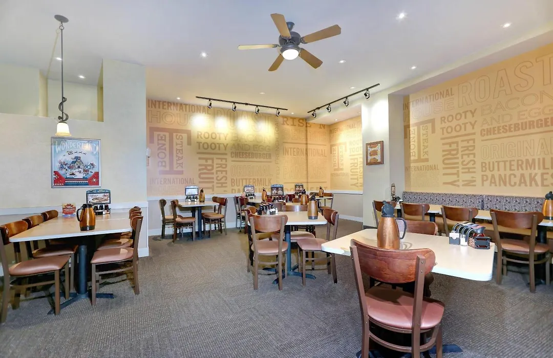 Wyndham Grand Fallsview Hotel-1