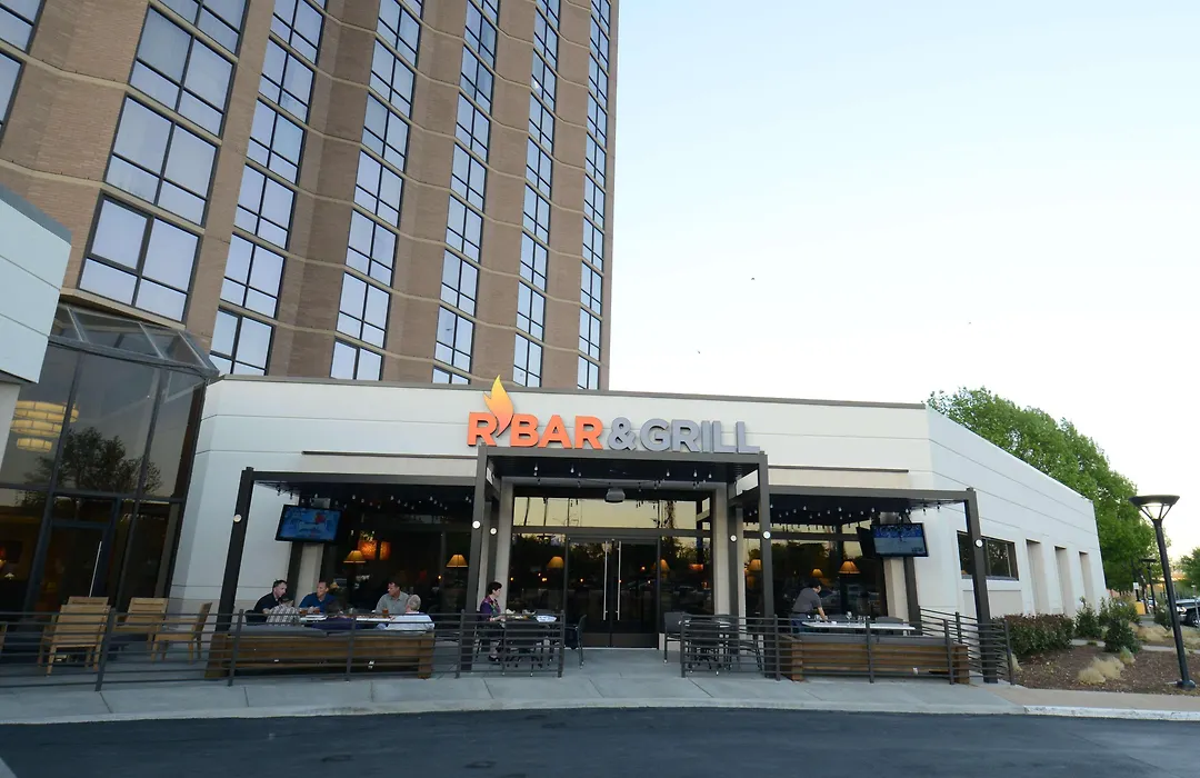 Hilton Arlington-1