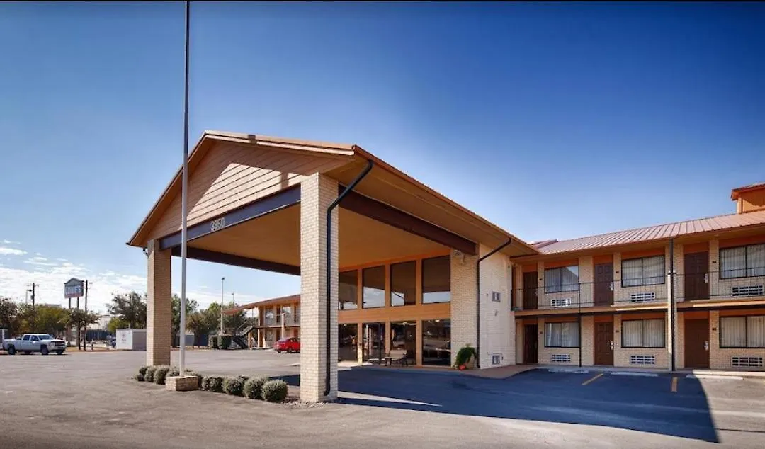Days Inn By Wyndham Abilene-1