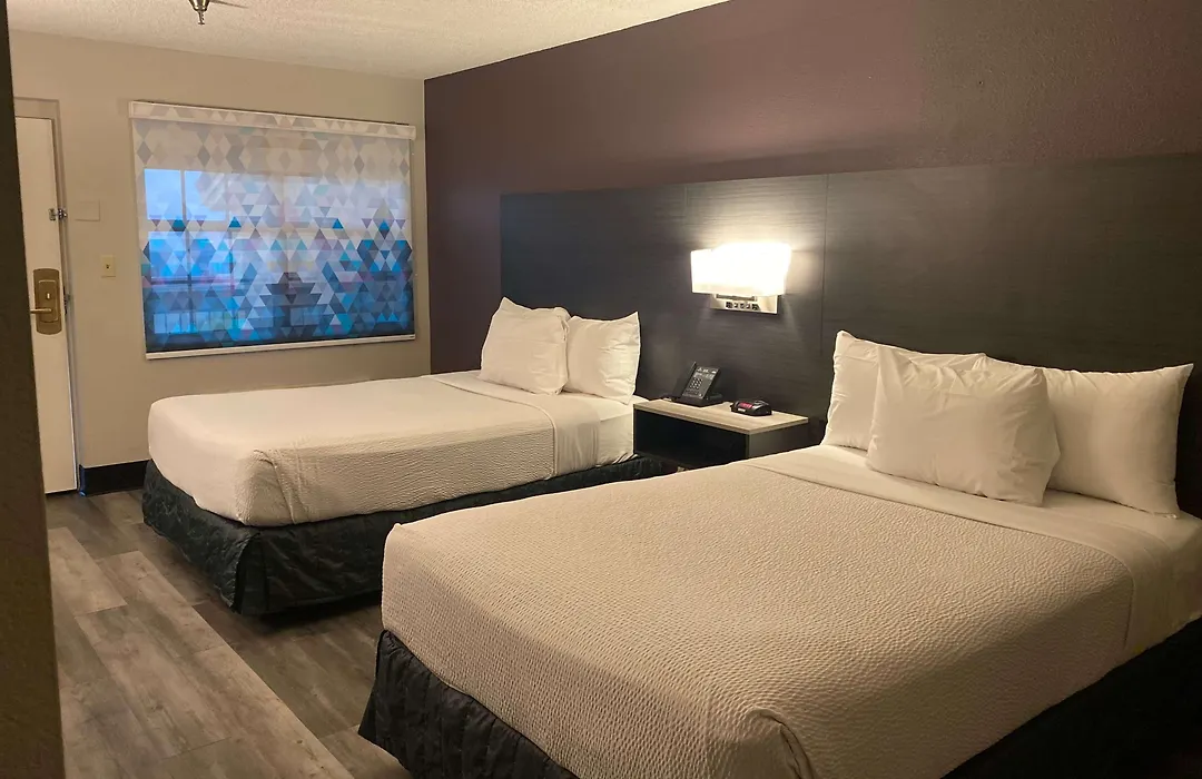La Quinta Inn By Wyndham Bakersfield South-1