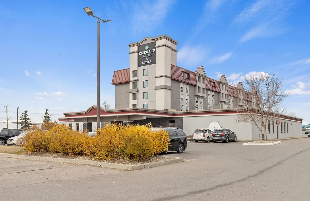 Emerald Hotel & Suites Calgary Airport-1
