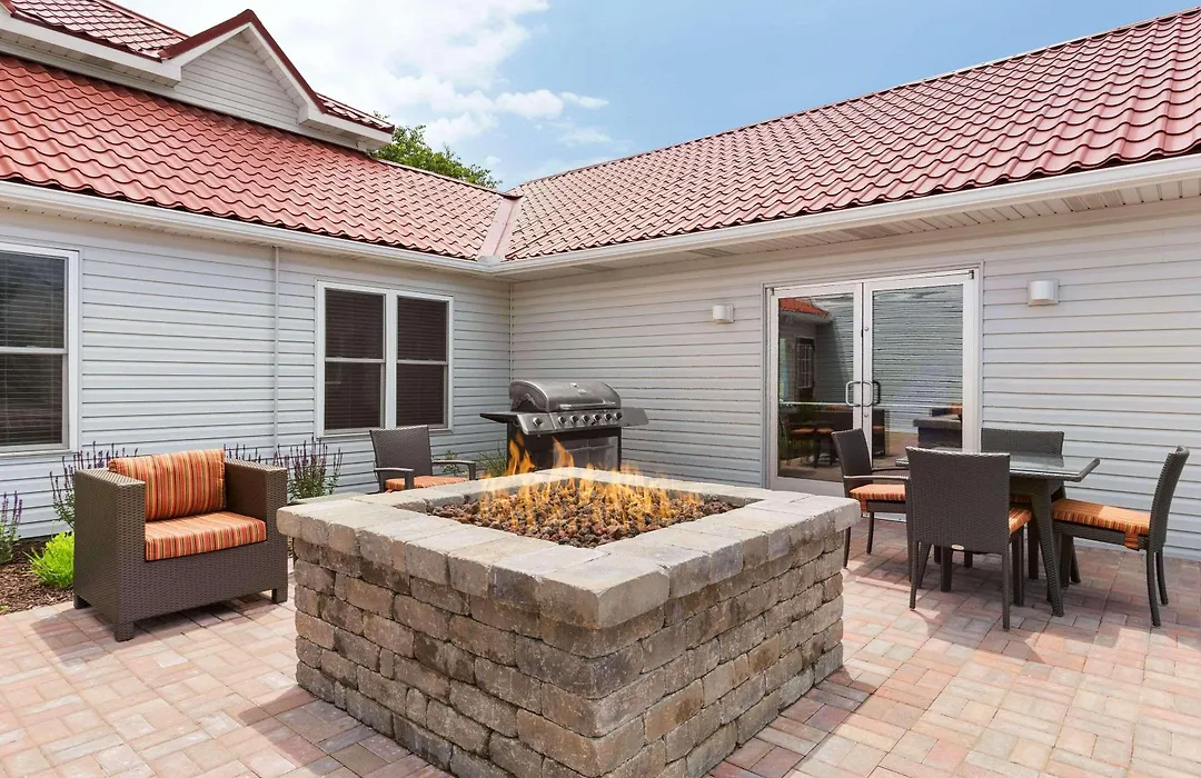Country Inn & Suites By Radisson, Holland, Mi-1