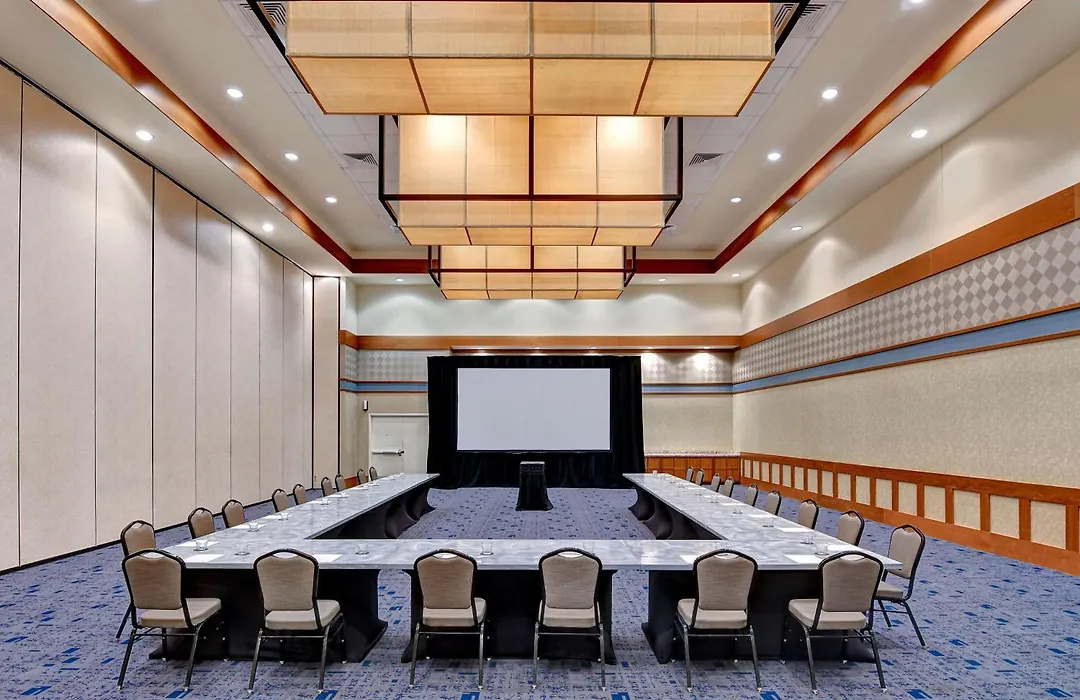 Doubletree By Hilton Phoenix- Tempe-1