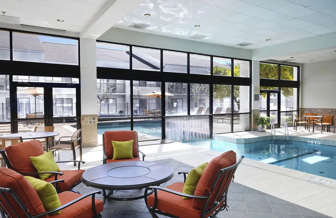 Courtyard By Marriott Dallas Arlington Entertainment District-1