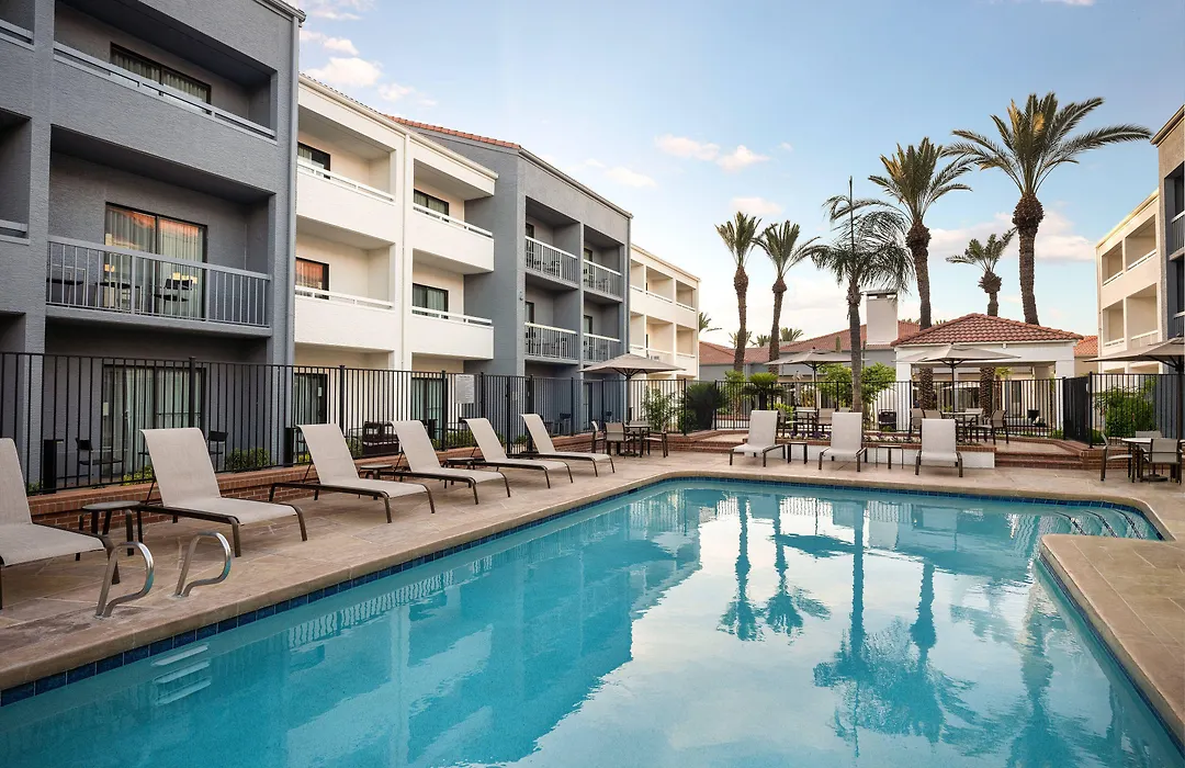 Courtyard By Marriott Phoenix Mesa-1