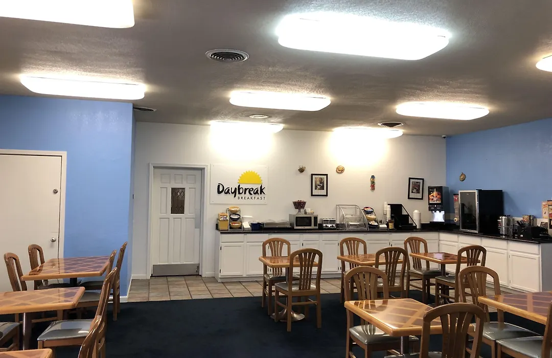 Days Inn By Wyndham Roswell-1