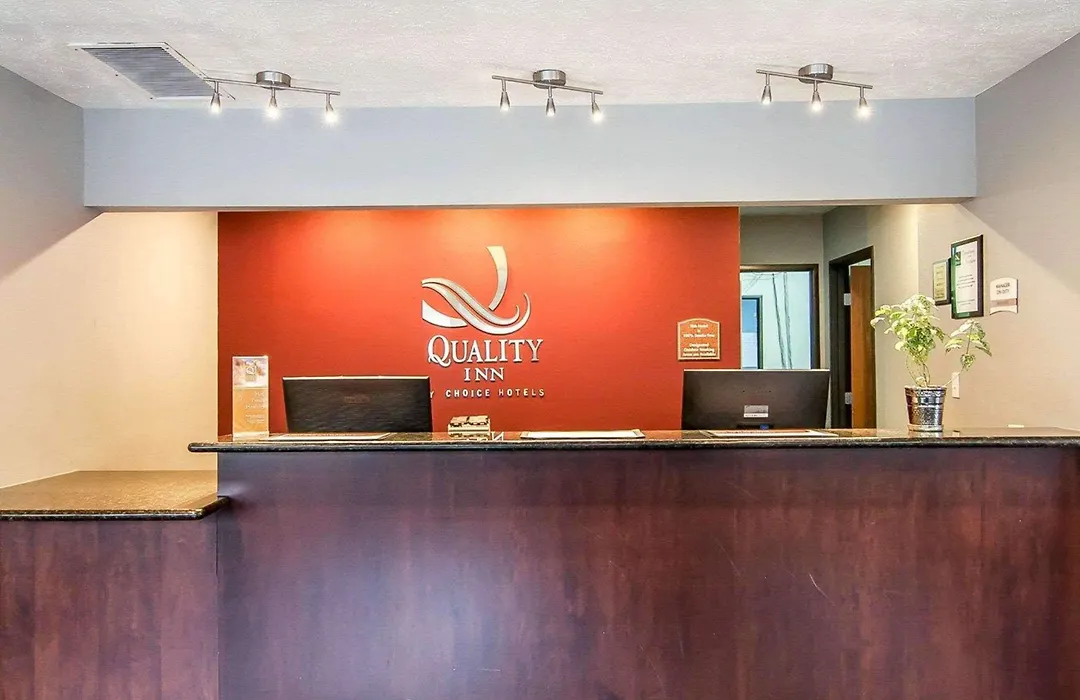 Quality Inn Downtown Convention Center-1
