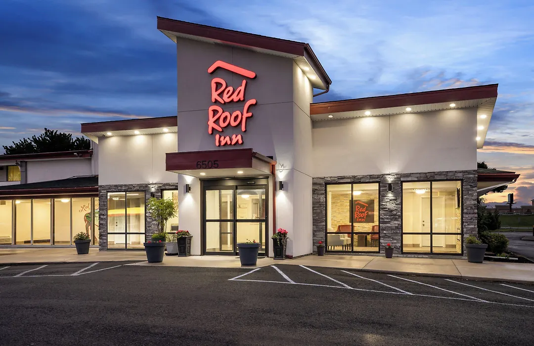 Red Roof Inn Niagara Falls-1