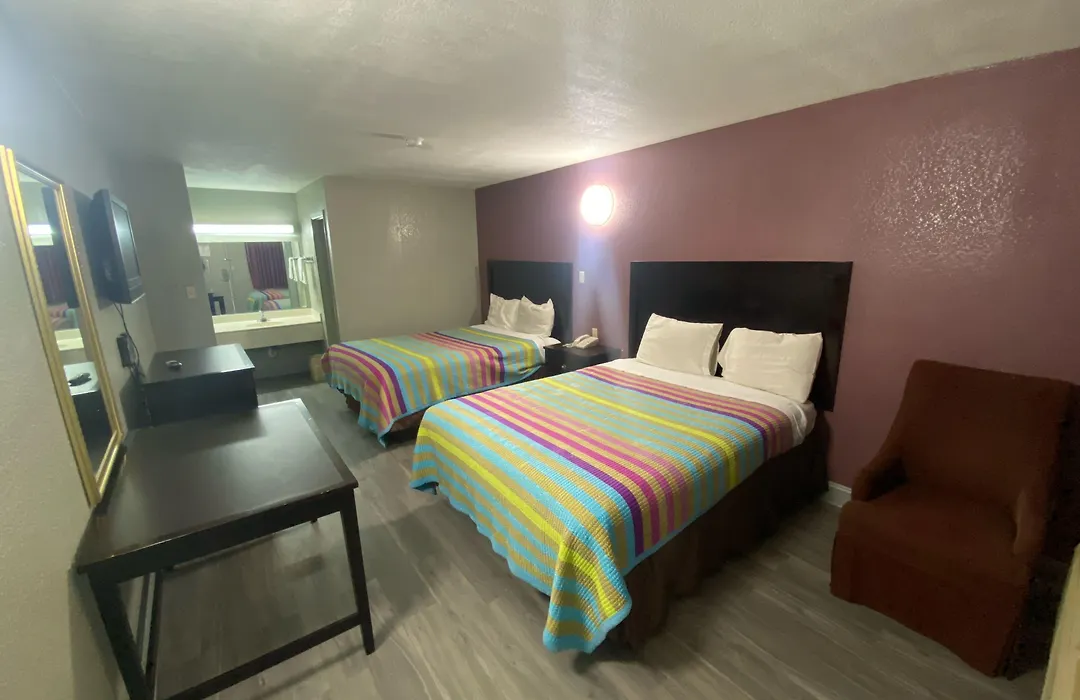 Diamond Inn-1