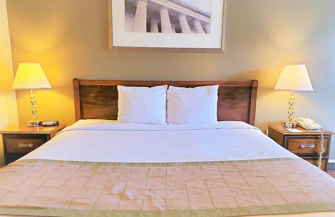 Days Inn By Wyndham Towson-1