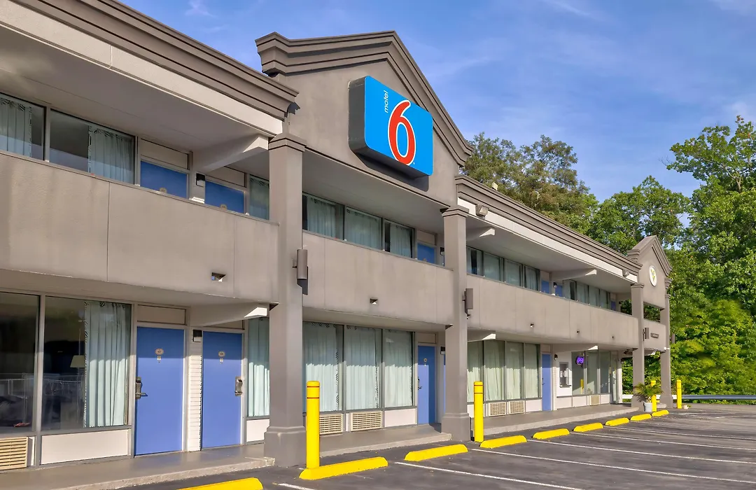 Motel 6 Morgantown-1