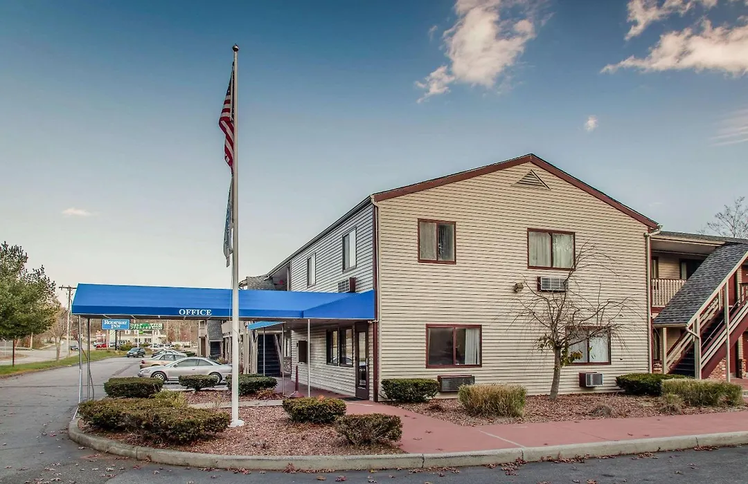 Rodeway Inn Groton - New London-1