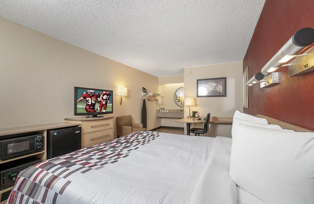 Red Roof Inn Detroit - Roseville St Clair Shores-1
