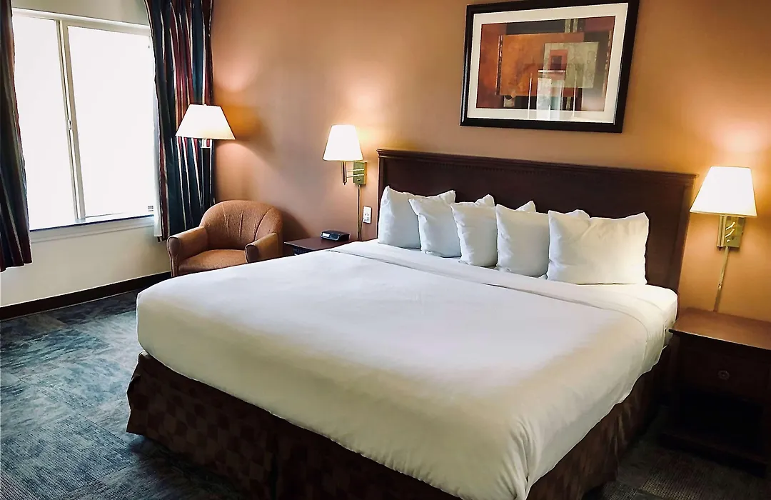 Ramada By Wyndham Spokane Valley-1