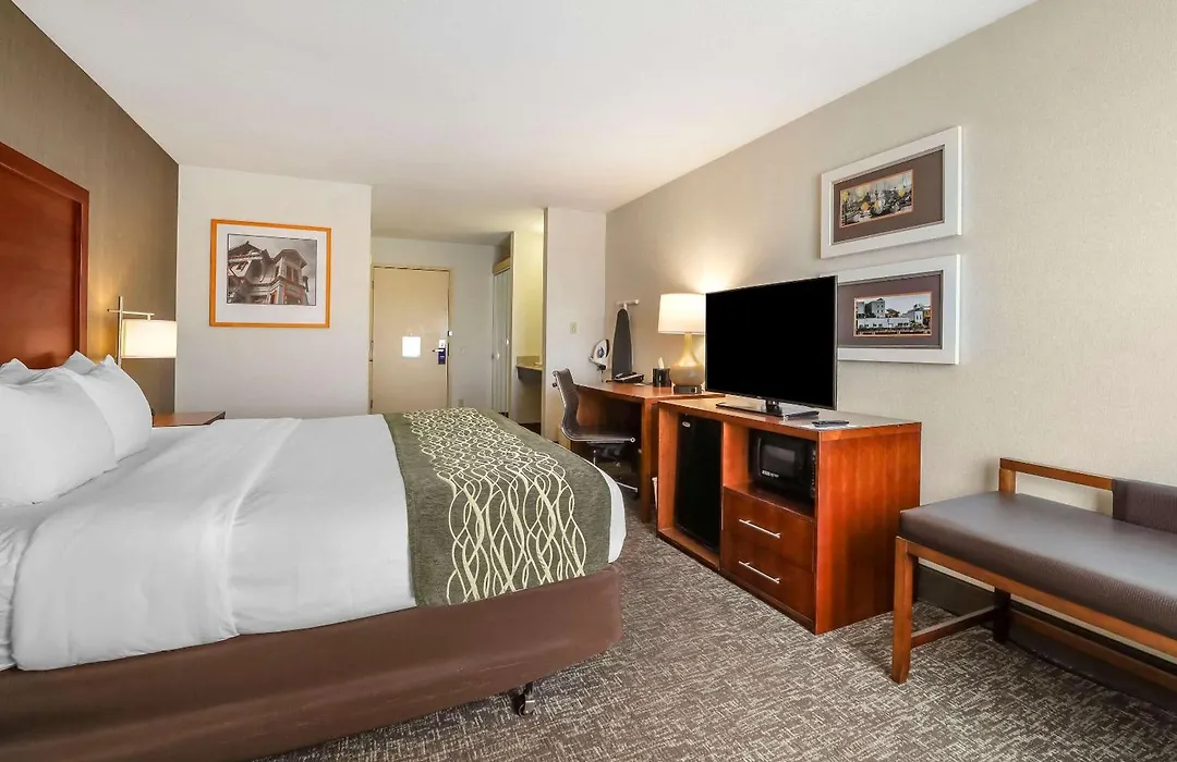 Comfort Inn Humboldt Bay-1
