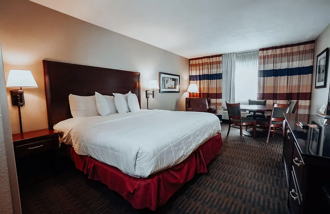 Lamplighter Inn And Suites - North-1