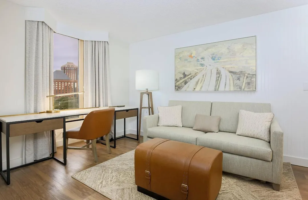 Sheraton Suites Market Center Dallas-1