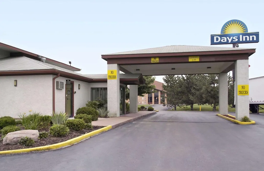 Days Inn By Wyndham Plainfield-1