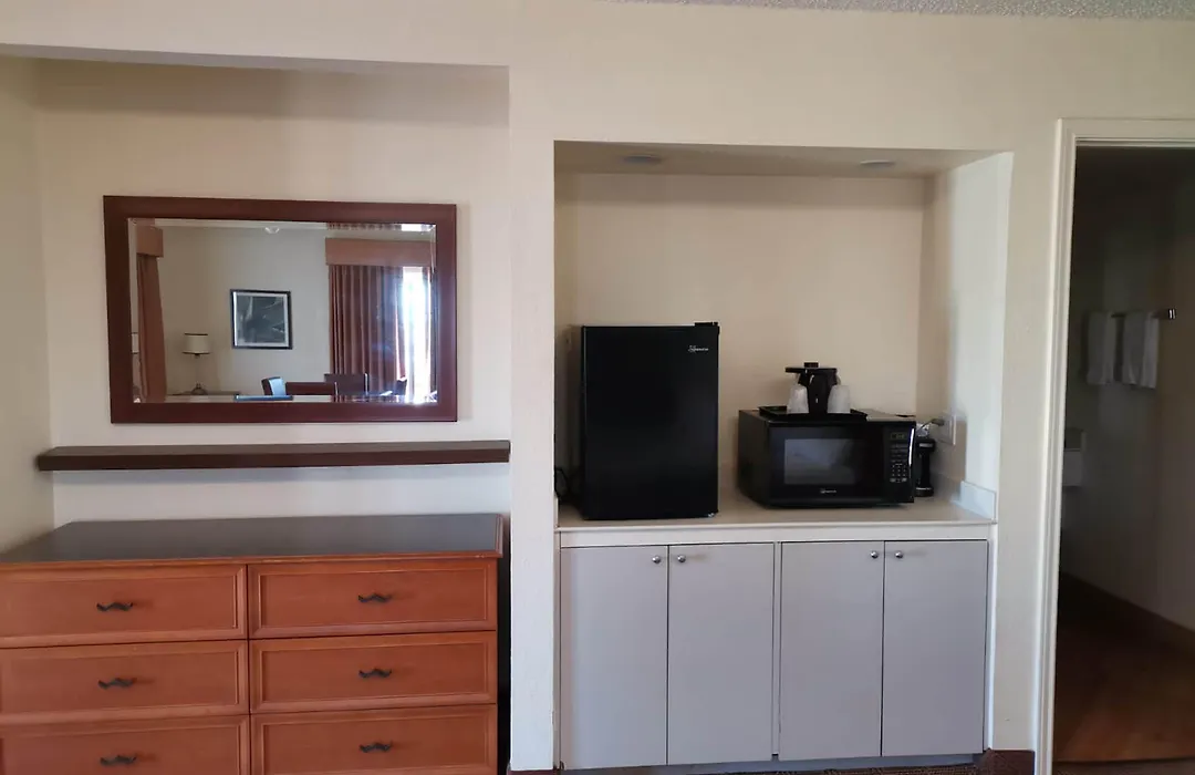 Super 8 By Wyndham San Antonio Near Seaworld Ingram Park-1