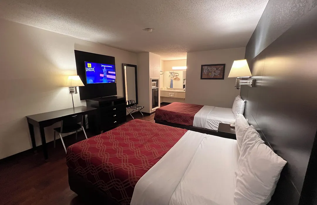 Econo Lodge Inn & Suites Tuscaloosa I-20-1