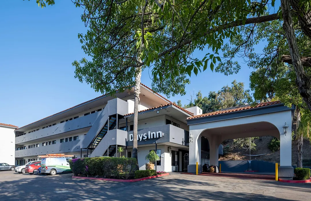 Days Inn By Wyndham Encinitas Moonlight Beach-1