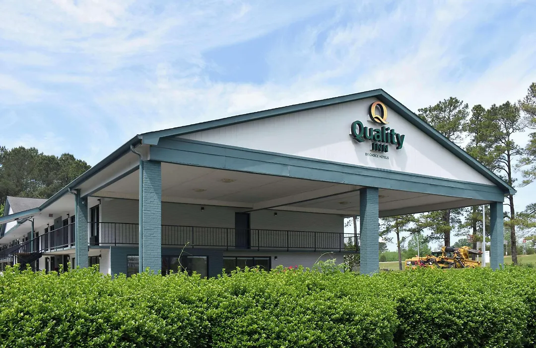 Quality Inn Manning I-95-1
