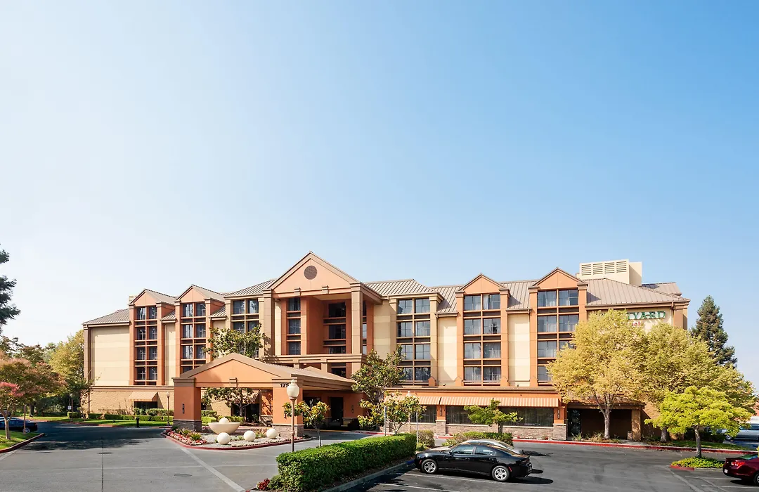 Courtyard By Marriott Santa Rosa-1
