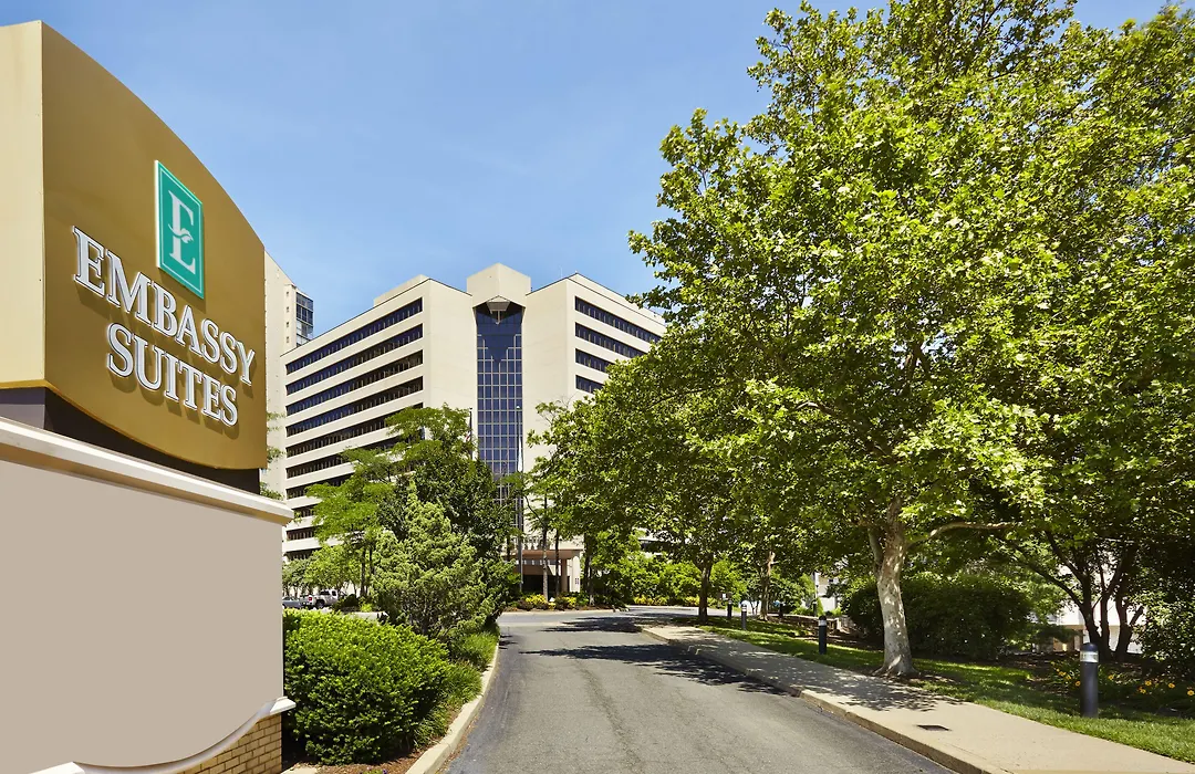 Embassy Suites By Hilton Crystal City National Airport-1
