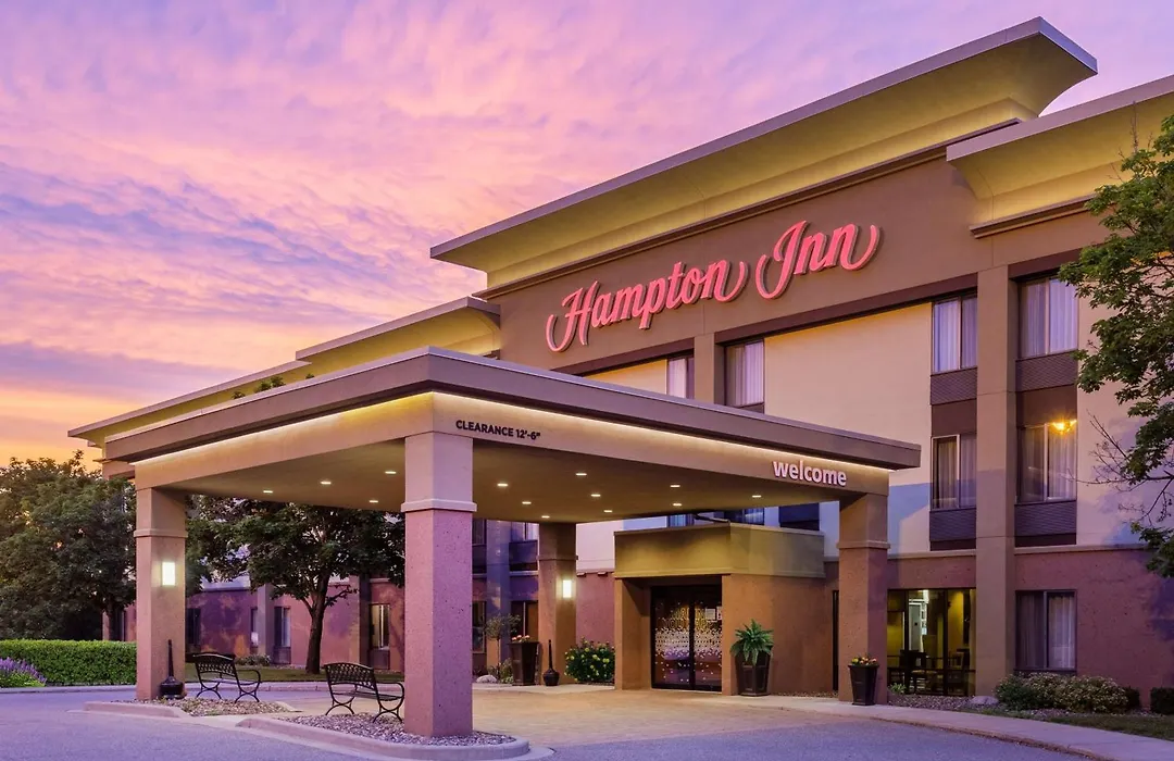 Hampton Inn Eau Claire-1