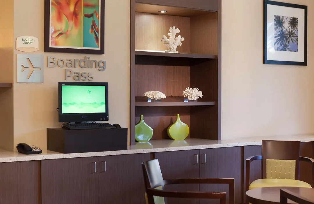 Courtyard By Marriott Miami Airport-1