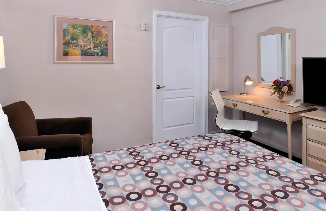 Napa Valley Hotel & Suites-1