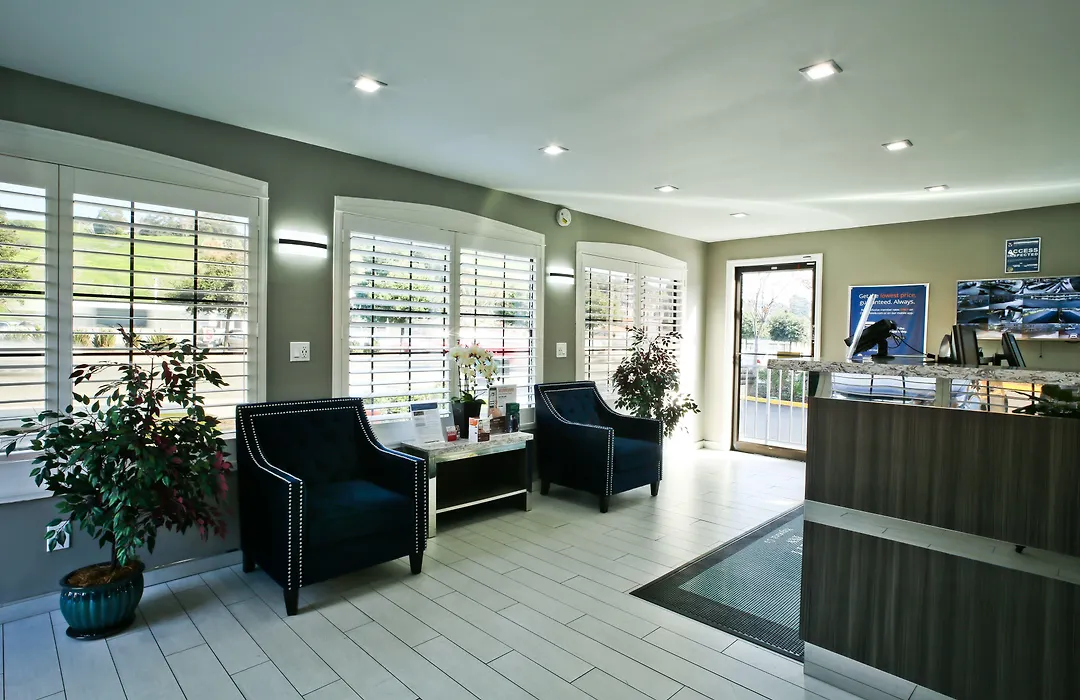 Bay Area Inn & Suites-1