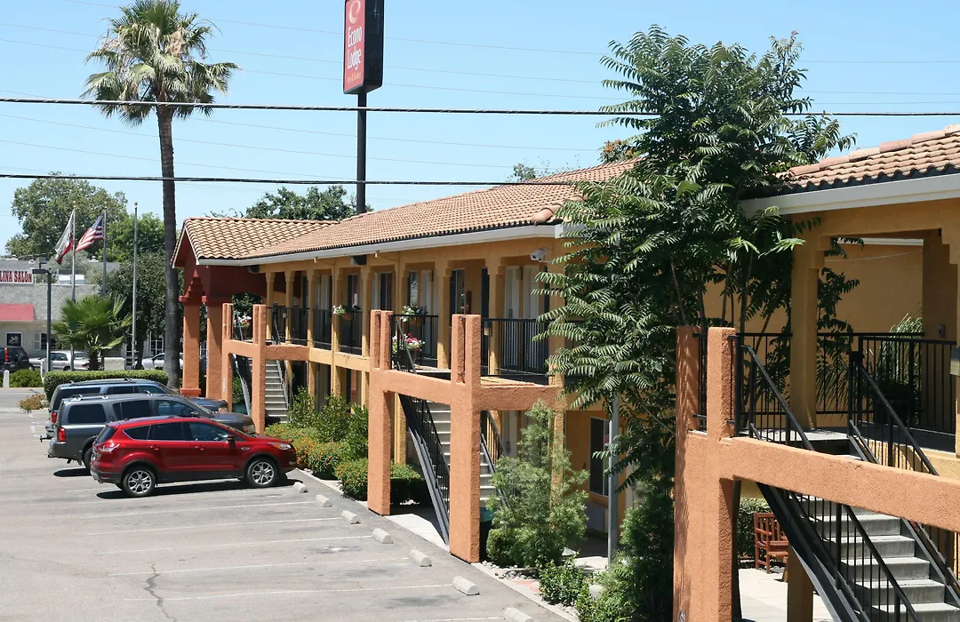 Econo Lodge Inn & Suites Lodi - Wine Country Area-1