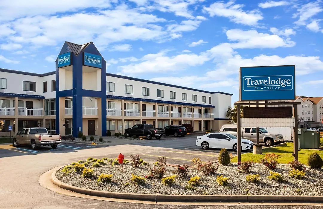 Travelodge By Wyndham Fort Wayne North-1