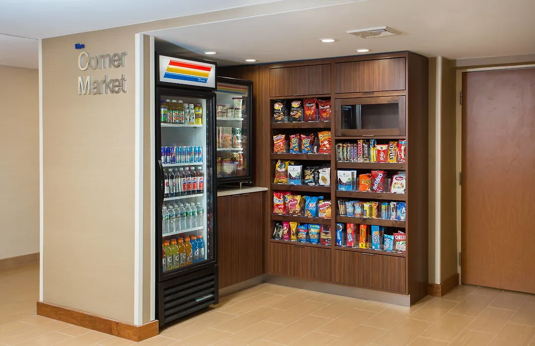 Fairfield Inn Manchester - Boston Regional Airport-1