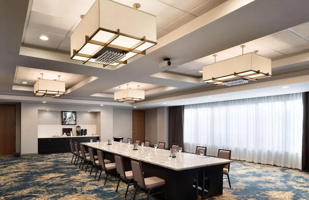 Embassy Suites By Hilton Columbus-1