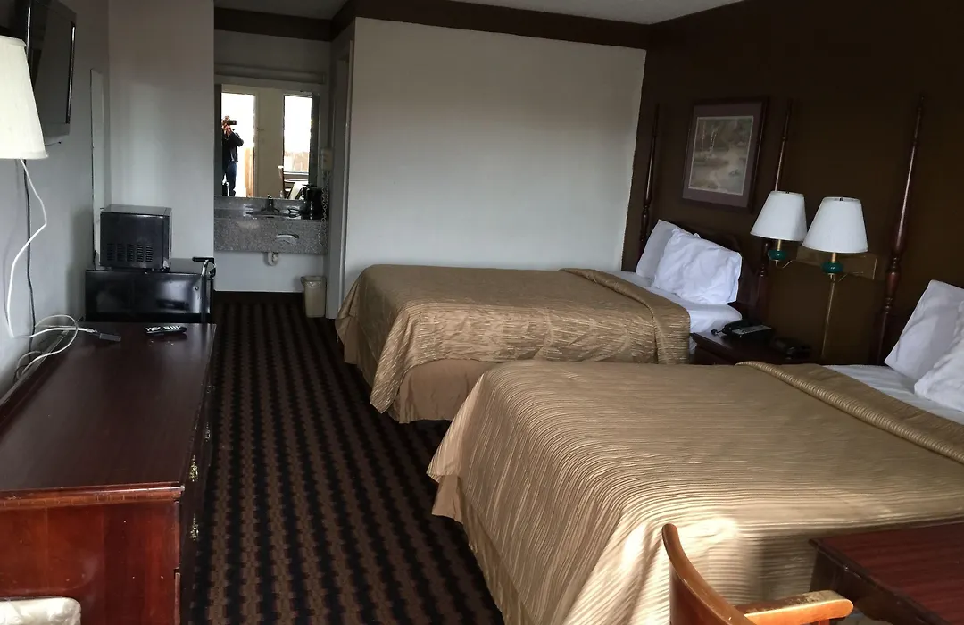 Econo Lodge Athens I-65-1