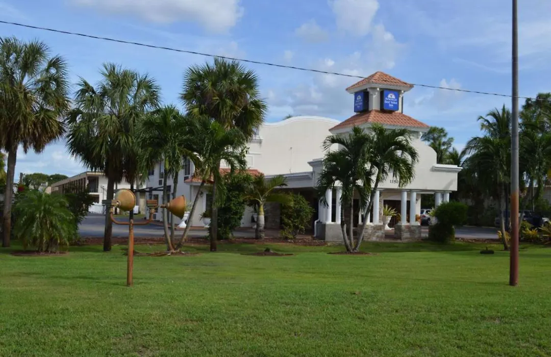 Americas Best Value Inn Fort Myers-1