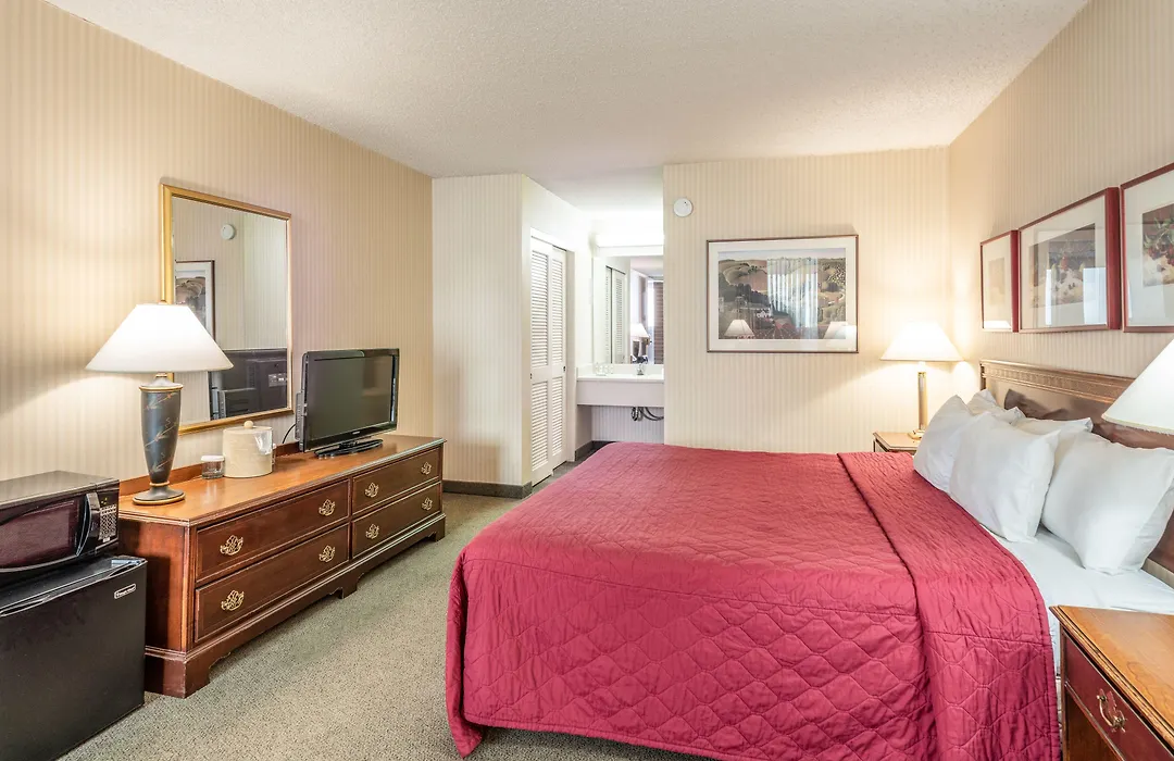 University Place Hotel And Conference Center-1