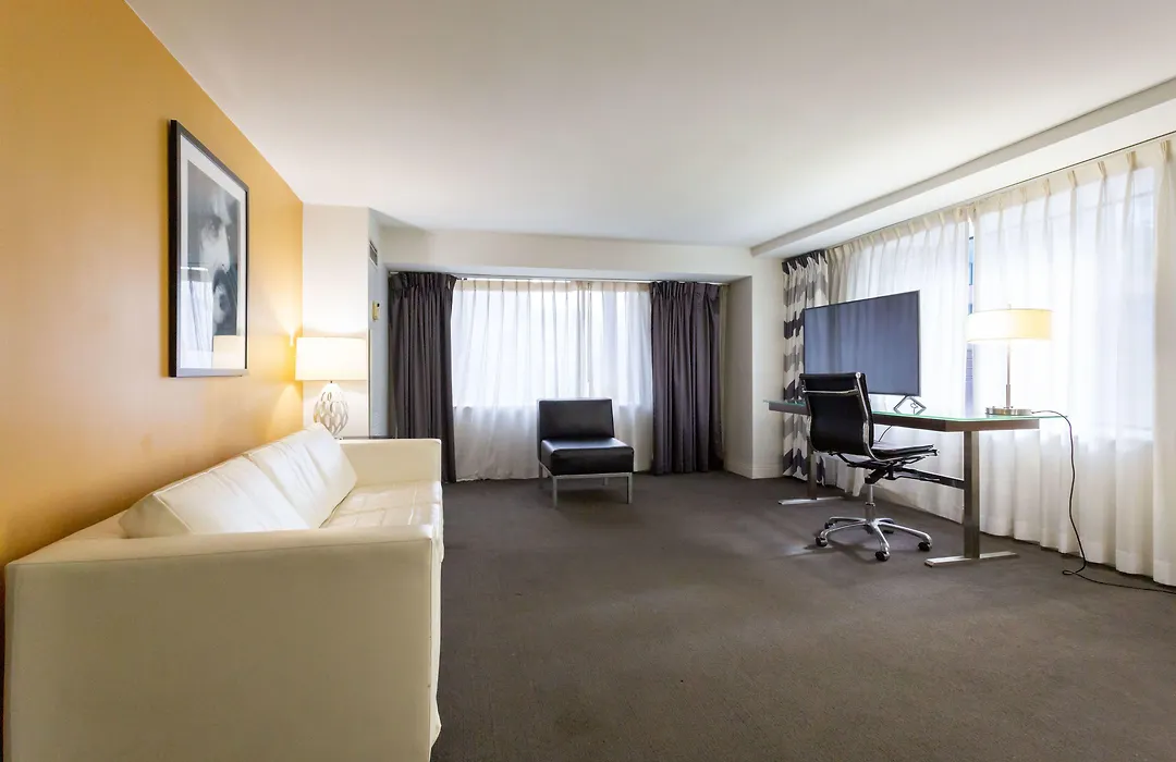 Comfort Inn & Suites Baltimore Inner Harbor-1