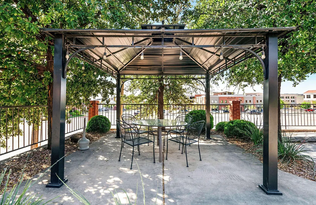 Best Western Coral Hills-1