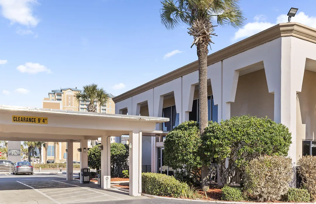 Ocean Crest Inn And Suites-1