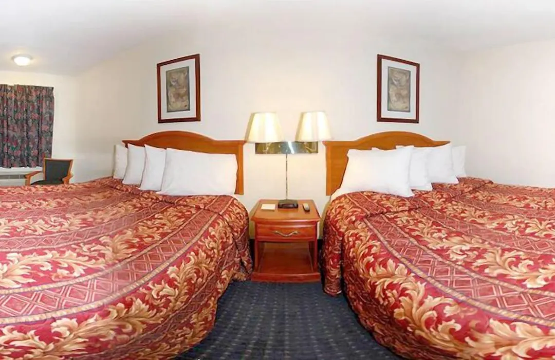 Days Inn Lawrence-1