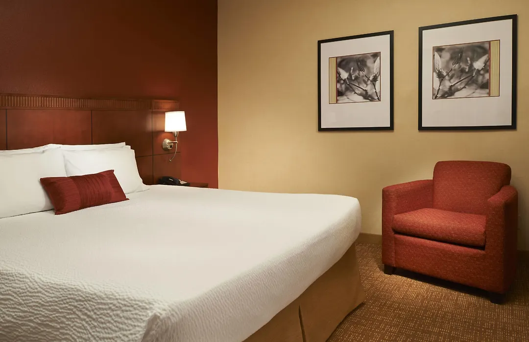 Courtyard By Marriott Indianapolis Castleton-1