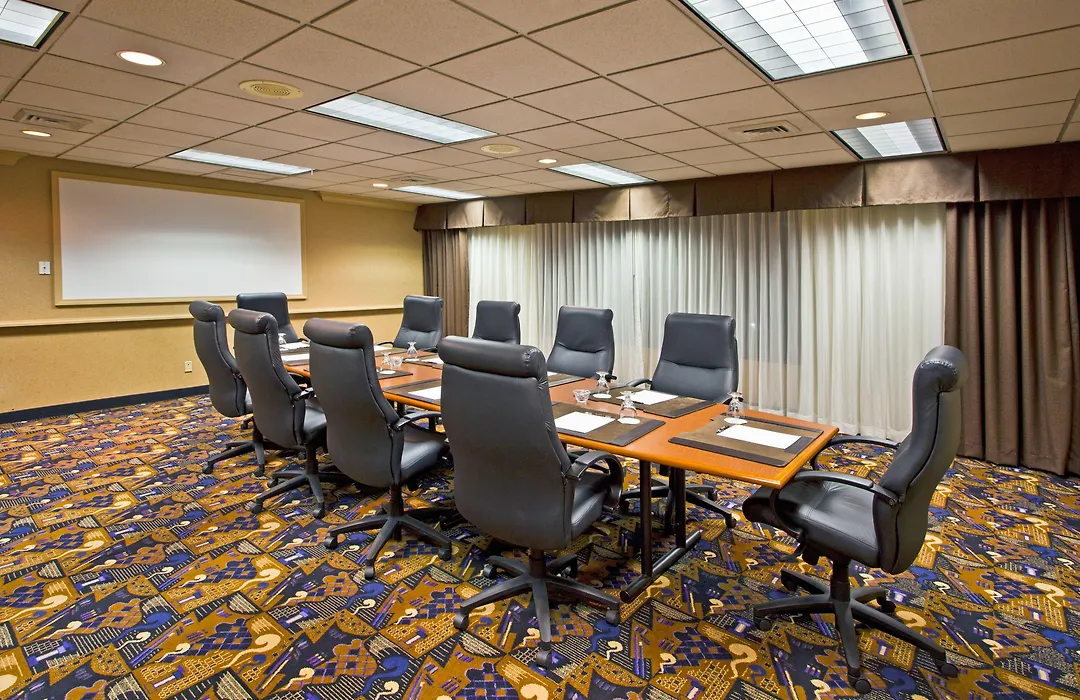 Crowne Plaza Auburn Hills By Ihg-1