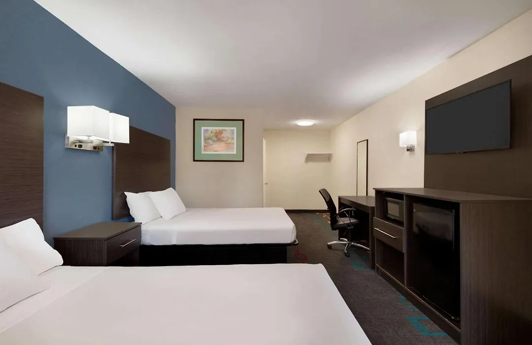 Days Inn By Wyndham Lawton-1