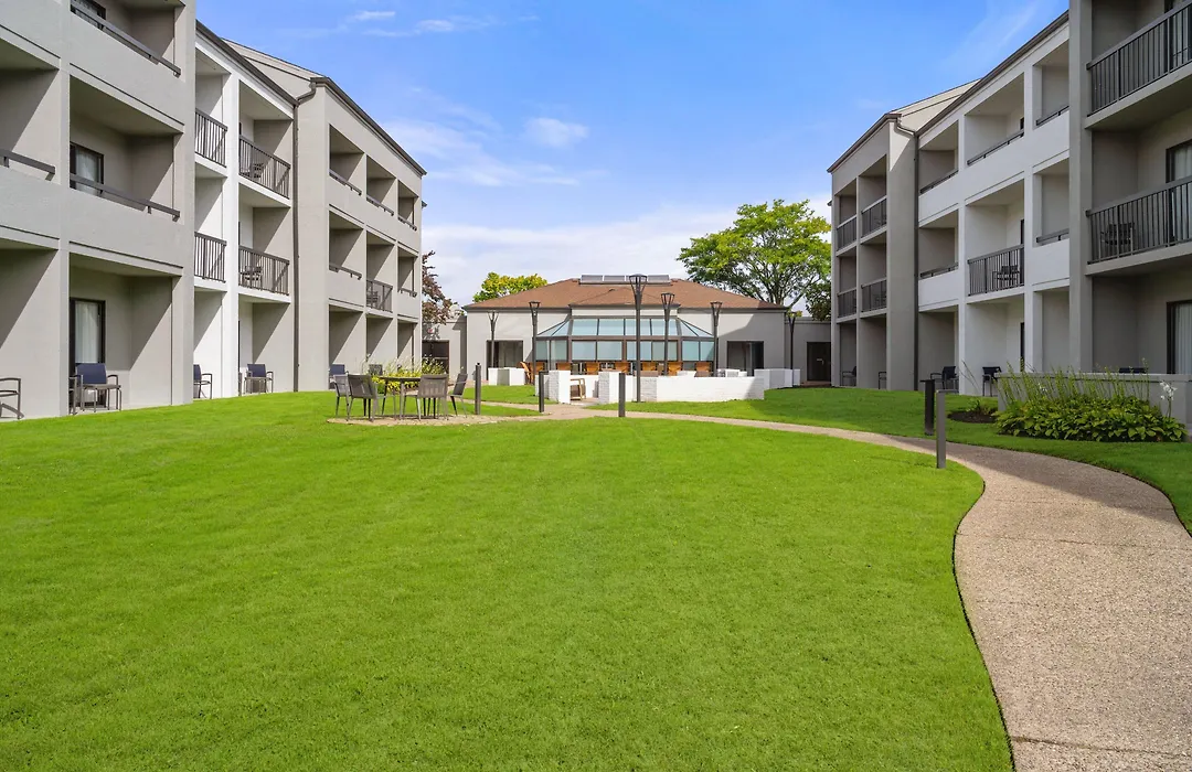 Courtyard By Marriott Detroit Livonia-1