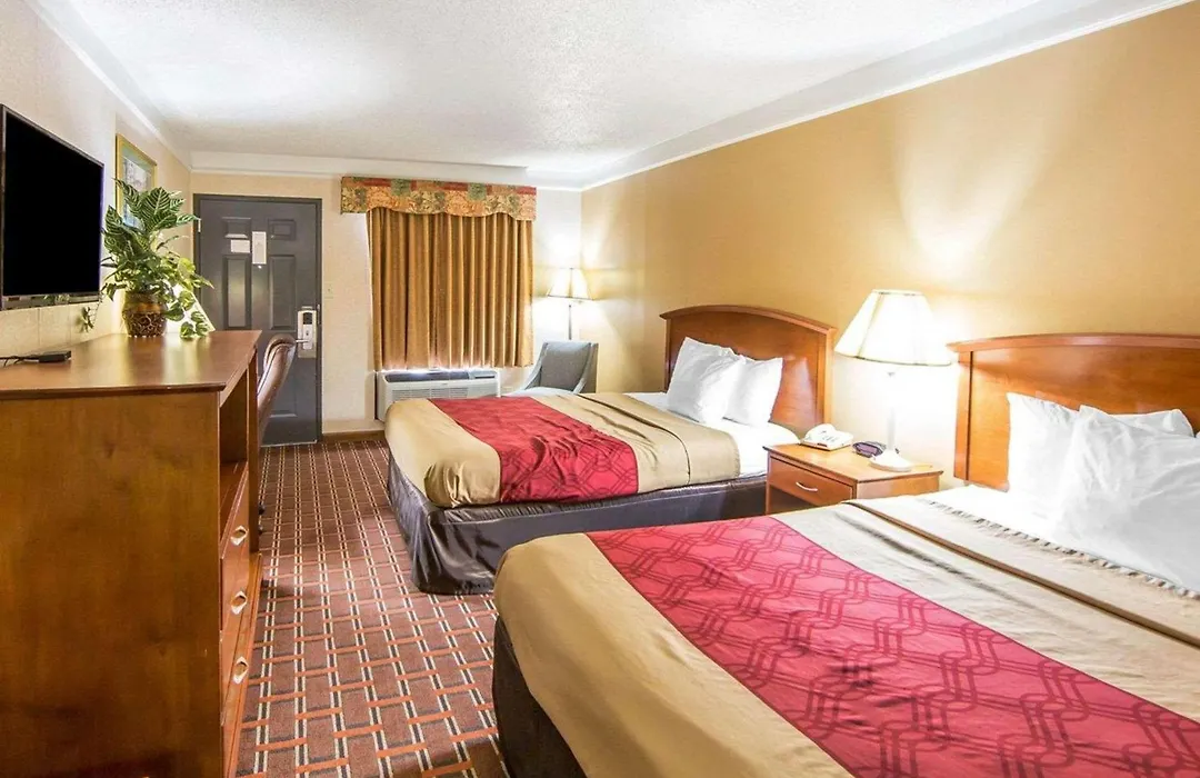 Econo Lodge Knoxville North-1